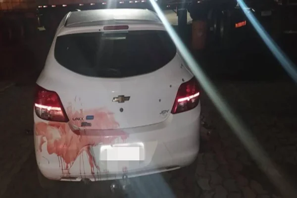 PMGO admite que confundiu carro de mulher baleada com o de criminosos