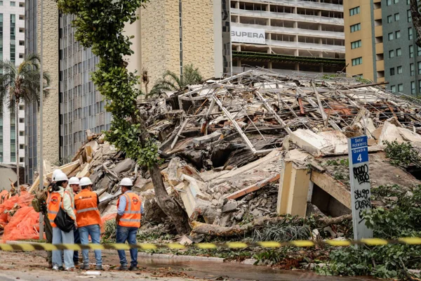 Torre Palace: 87 toneladas de ferro dos escombros são encaminhados para reciclagem