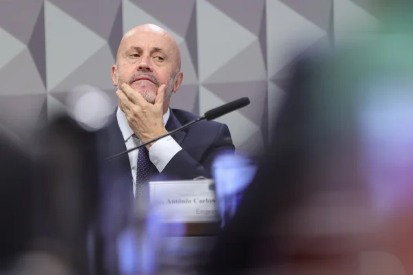 Careca do INSS nega relação com parlamentares: “Ninguém me conhece”