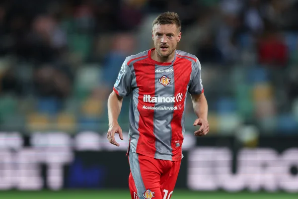 Foto colorida de Jamie Vardy - Metrópoles