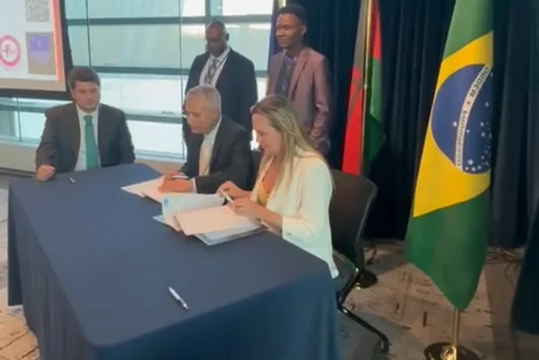 Celina assina acordo com hospital John Hopkins