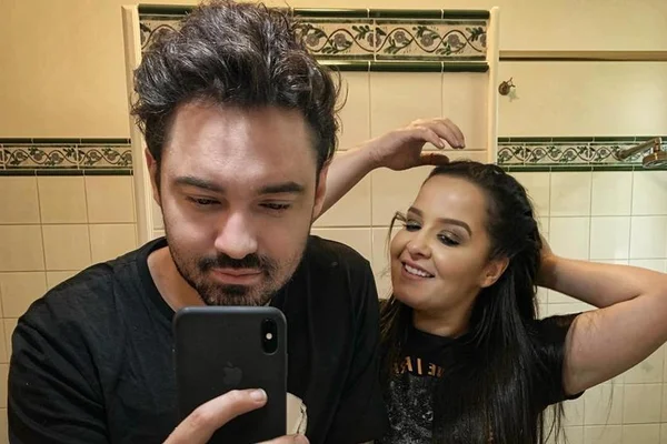 Pressão a mil! Pais de Maiara querem logo casamento dela com Fernando