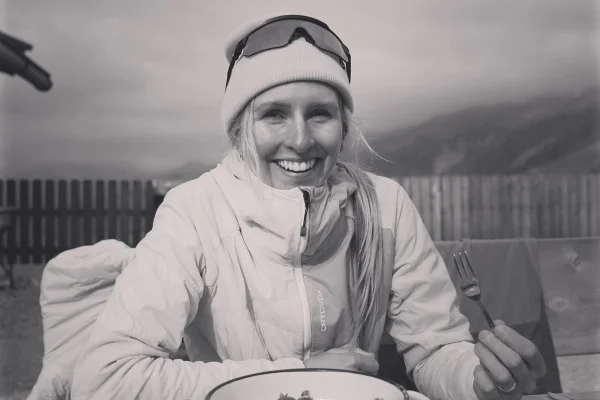 Influencer morre após ser atingida por moto de ex-esquiador olímpico - destaque galeria Influencer morre após ser atingida por moto de ex-esquiador olímpico - destaque galeria