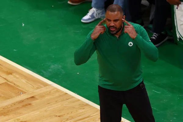 Escândalo sexual provoca a suspensão do técnico do Boston Celtics