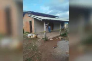 Casa onde mãe e filha moravam, no interior do RS Casa onde mãe e filha moravam, no interior do RS