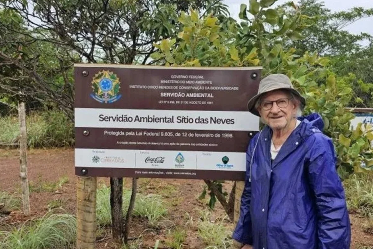 Placa de reconhecimento do S&iacute;tio das Neves