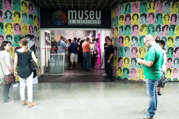 Museu da Diversidade Sexual reabre após um ano e meio em obras