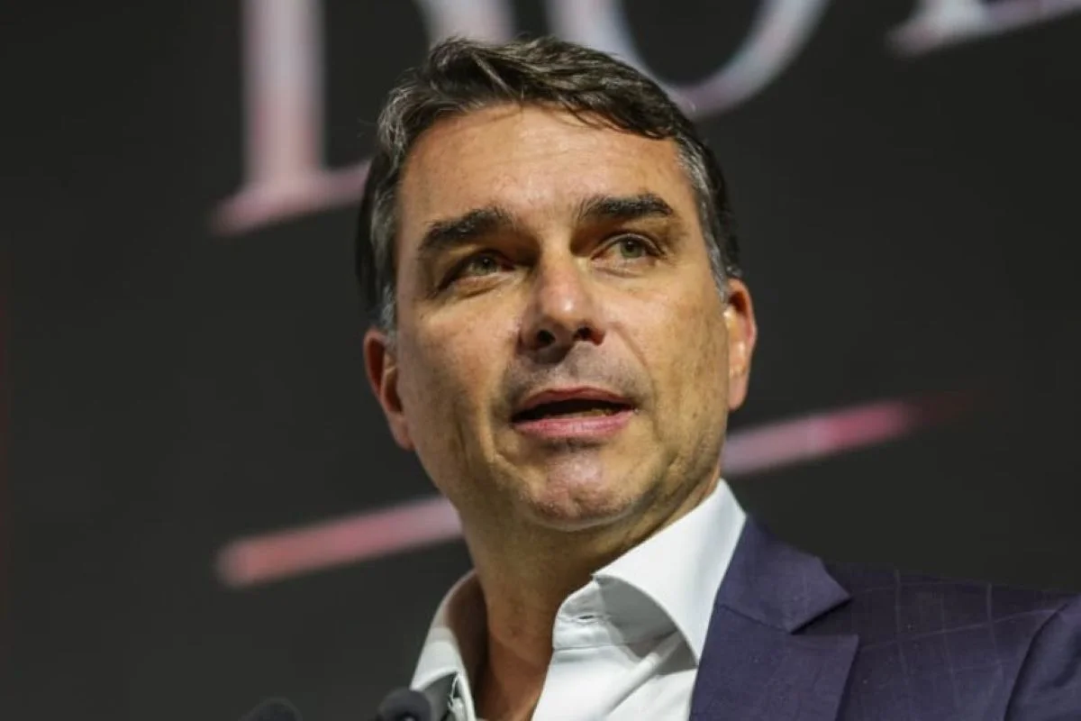 União Brasil diverge de Ciro Nogueira e empurra decisão sobre apoio a Flávio