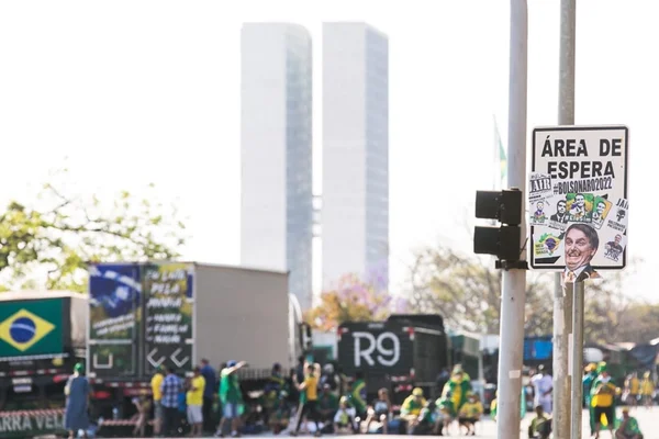 Manifestantes na Esplanada dos Ministérios