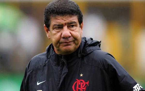 O ex-técnico de futebol Joel Santana