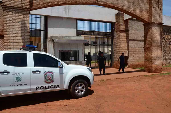 Polícia recaptura 11 dos 75 fugitivos ligados ao PCC no Paraguai