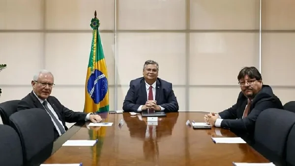 Família de Marielle não foi convidada para reunião de chefe do MPRJ com Dino