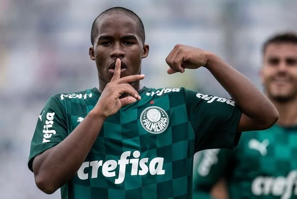 Endrick pelo Palmeiras