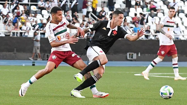 Foto colorida de Fluminense e Vasco - Metrópoles
