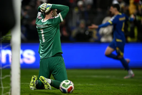Foto colorida de Donnarumma - Metrópoles