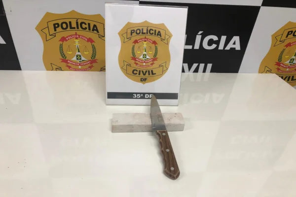 faca usada para ameaçar