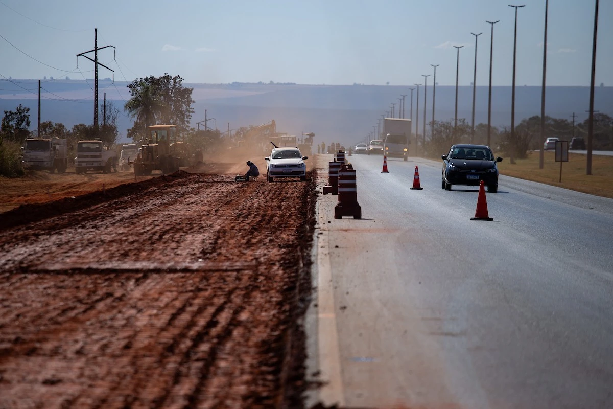 Trânsito na BR-020 sofrerá alteração para construção da 3ª faixa