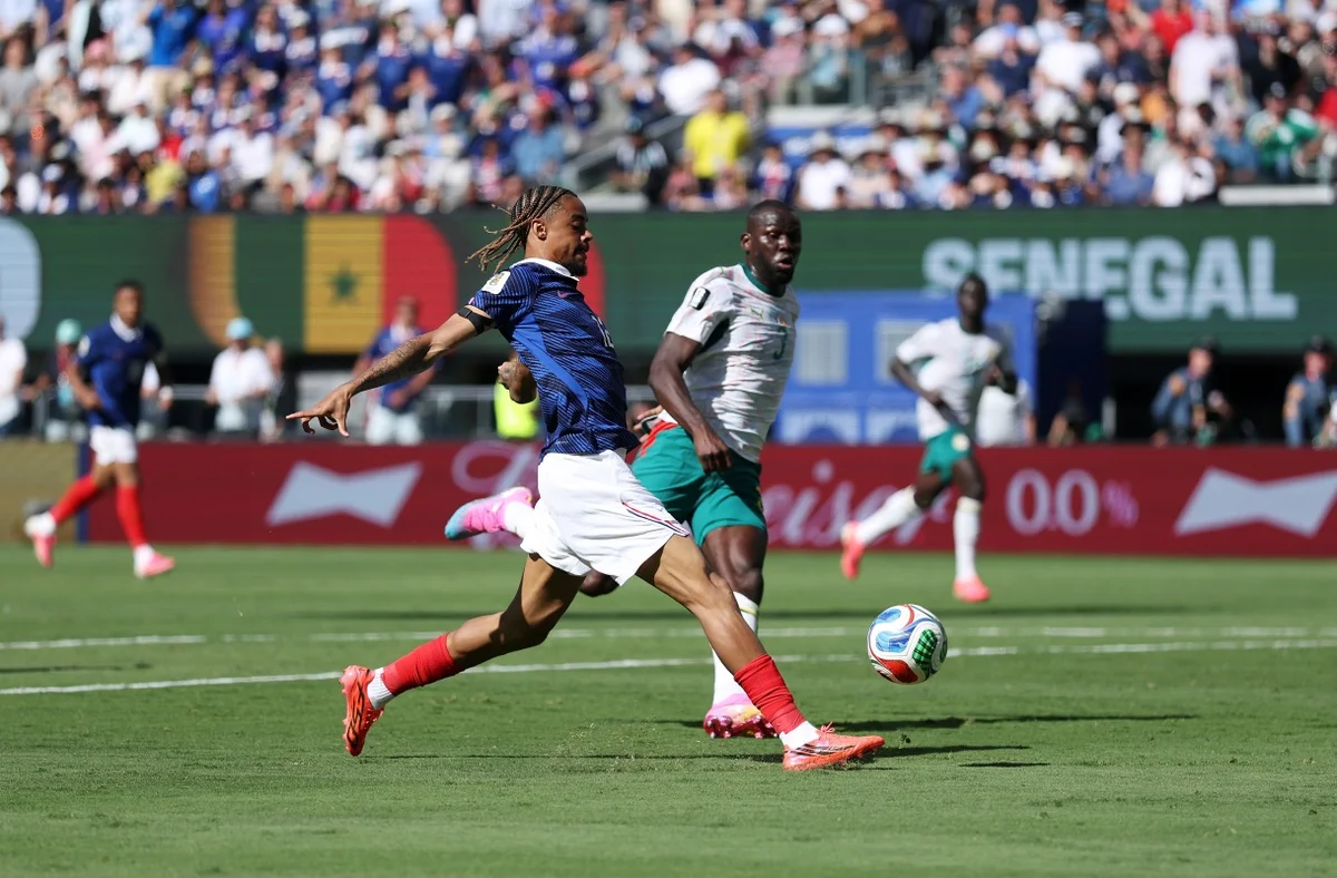 Barcola marcou na vitória francesa Barcola marcou na vitória francesa