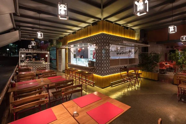 Bar de tapas Rincón Ibérico promove noite de jazz