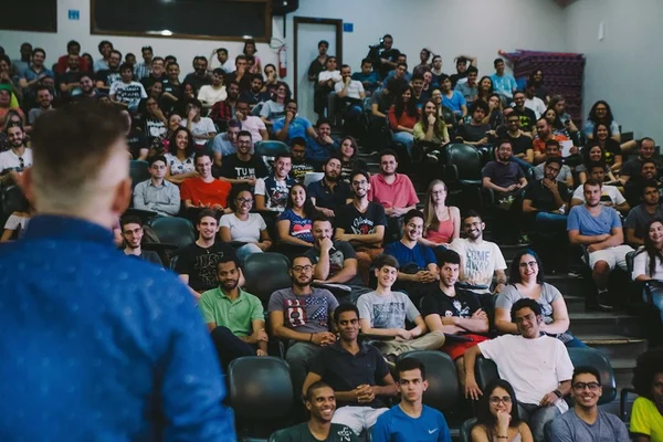 Qualidade de vida é assunto da primeira aula de Felicidade da UnB