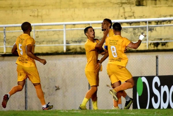 Brasiliense empata com o Humaitá-AC e se classifica na Copa do Brasil