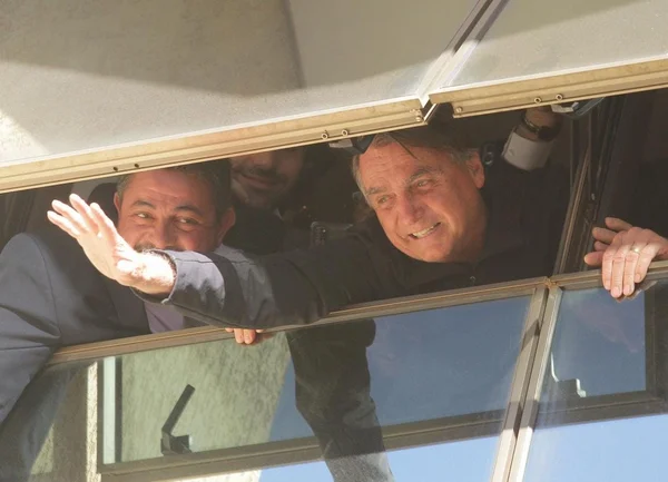 Bolsonaro diz à PF que pedido para reaver joias foi para evitar “vexame internacional”