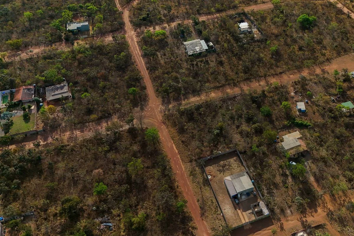 Em imagem de drone, a serparação de lotes é nítida Em imagem de drone, a serparação de lotes é nítida