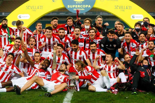 Athletic Bilbao vence a Supercopa da Espanha