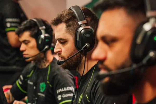 Fallen, Fer e Fnx, da Imperial