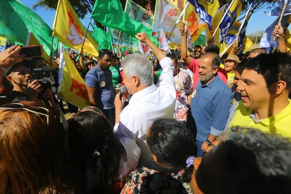 Rollemberg recebe R$ 2,8 mi do partido e tem a maior arrecadação no DF