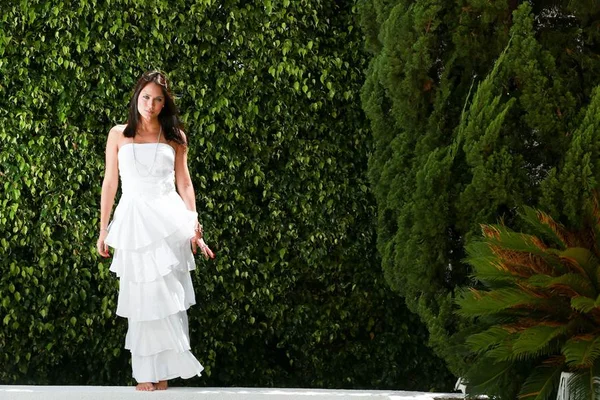 Estilista Amanda Guerra dá dicas de looks para o Réveillon