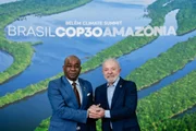 Vice-presidente do Quênia, Abraham Kithure Kindiki, e presidente Luiz Inácio Lula da Silva na COP 30 Vice-presidente do Quênia, Abraham Kithure Kindiki, e presidente Luiz Inácio Lula da Silva na COP 30