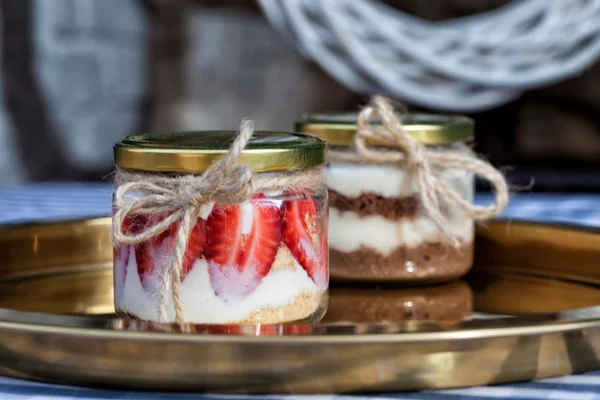 Renda extra: cinco receitas de bolo no pote para você vender e lucrar