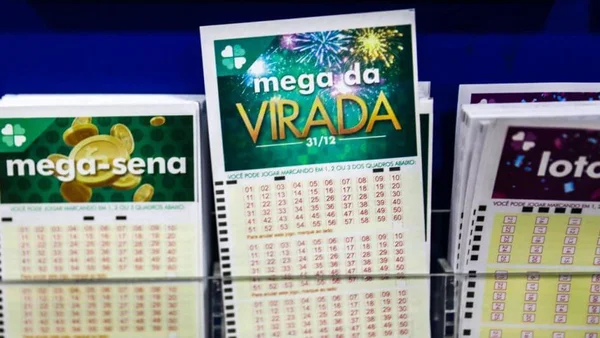 Foto colorida mostra cartela para aposta na Mega da Virada - Metrópoles