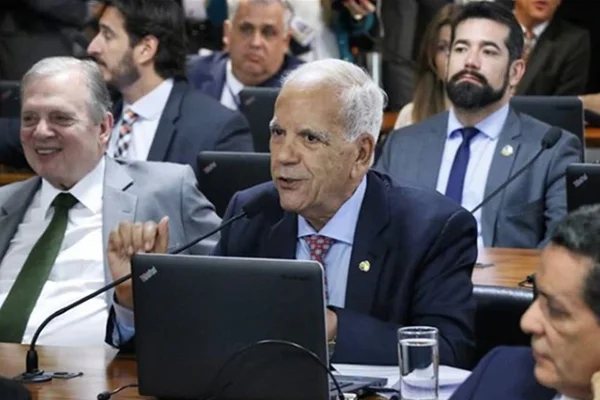 Relator da PEC: “Corte salarial de servidor é muito justo”
