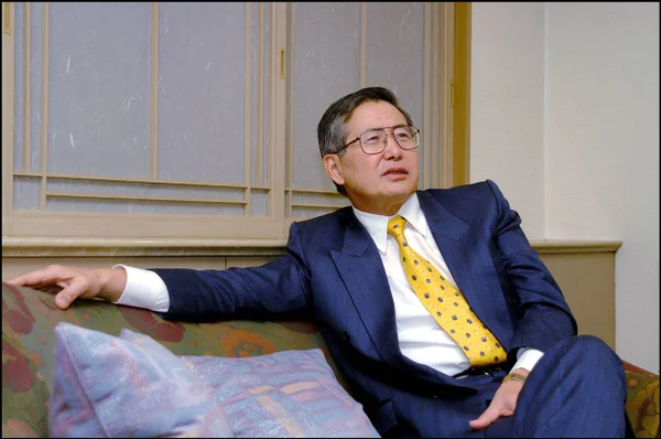 Imagem colorida mostra Alberto Fujimori - Metrópoles