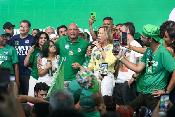 Celina visita Centro de Operações da SSP durante desfile de 7 de Setembro - destaque galeria