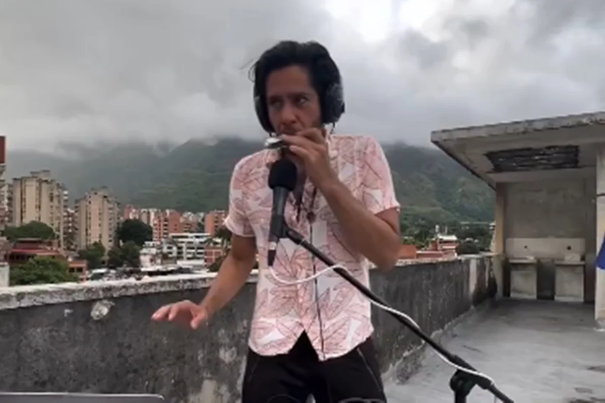 Músico venezuelano Víctor Bolivar gravou momento exato em que terremoto foi sentido em Caracas, capital da Venezuela