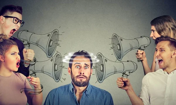 TSE, Defesa e Abin traçam ações para barrar “fake news”