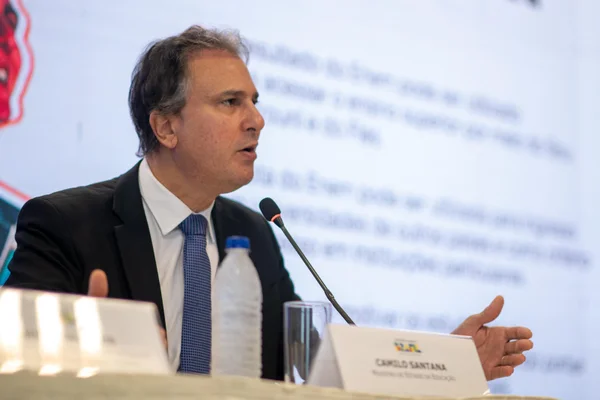 imagem colorida do Ministro da Educação - Metrópoles