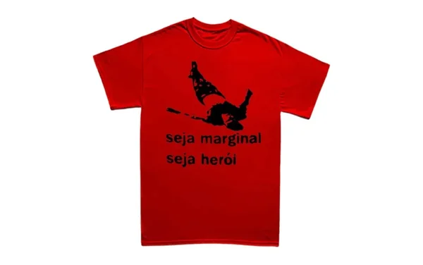 goias professora demitida apos usar camiseta oiticica