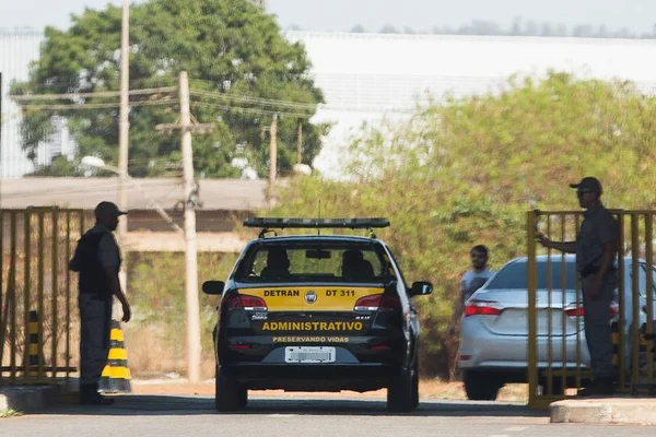 PCDF investiga cancelamento ilegal de 50 mil multas no Detran