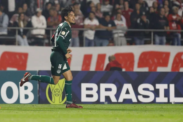 Gustavo Gómez atuando pelo Palmeiras em jogo contra o São Paulo pelo Brasileirão - Metrópoles