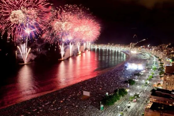Só vem ano-novo! Confira a comemoração nas principais cidades do país