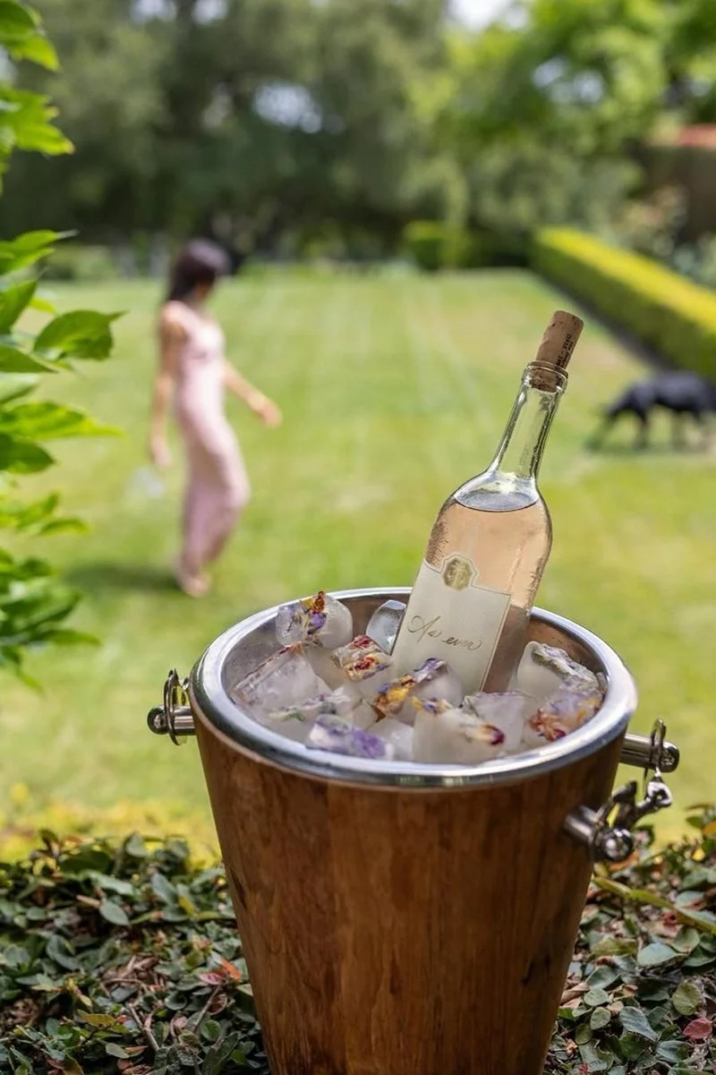 Vinho da As Ever, marca criada por Meghan Markle Vinho da As Ever, marca criada por Meghan Markle