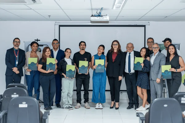 Defensoria do DF forma 1.391 jovens em primeira edição de curso
