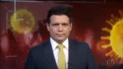 Ele é jornalista e âncora do Jornal Nacional