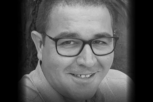 Claudinei Barbosa da Silva, de 46 anos, morreu após choque com carro na Rodovia Professor Zeferino Vaz, em Campinas (SP). Motorista fugiu - Metrópoles