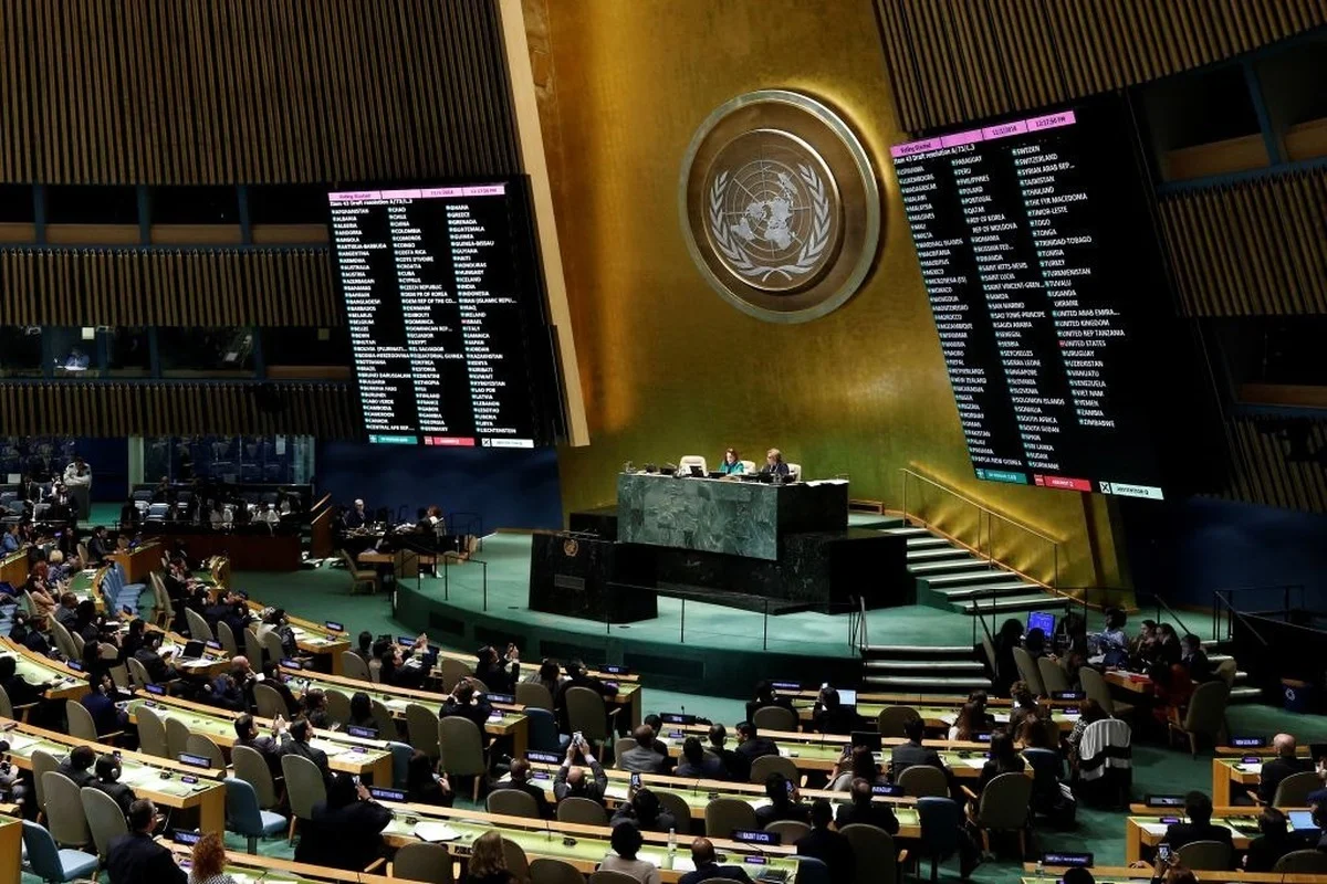 Imagem colorida mostra a Assembleia Geral da ONU - Metrópoles