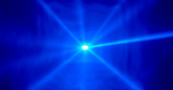 Estudo diz que luz azul ajuda no desenvolvimento do cérebro do feto